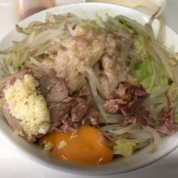 まぜそば 「ニンニクアブラ」(840円)