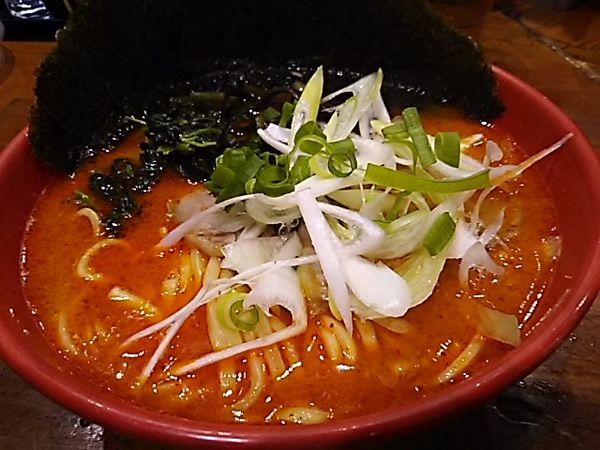 「辛ラーメン」@横浜家 岡野町店の写真