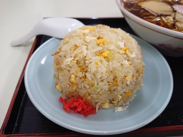 「チャーハンセット(ラーメン＋ネギ玉子チャーハン)600円」@宝来軒 直江津店の写真