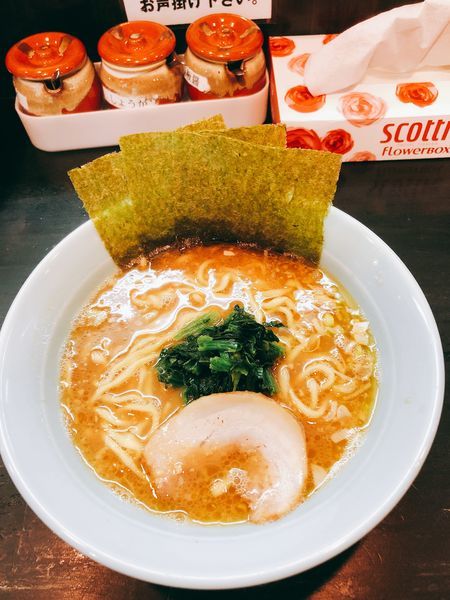 「ラーメン 680円」@らーめん七福家 新宿店の写真