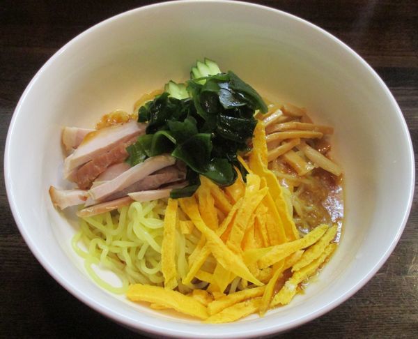 「冷やし中華生姜醤油味　500円」@醤油ラーメン柴の写真