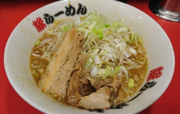 「ミニらーめん(720円)」@豚ラーメン 板橋駅前店の写真