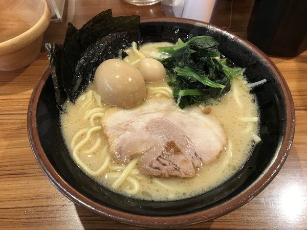 「ラーメン」@横浜家系ラーメン 壱角家 溜池山王店の写真
