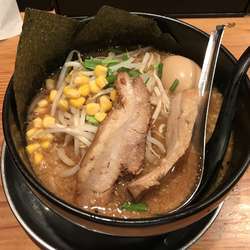 つなスペ味噌ラーメン