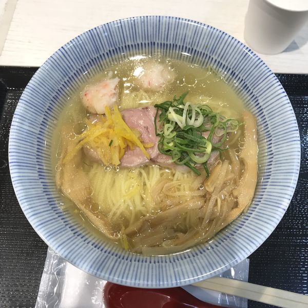 「紅ズワイの塩らぁ麺」@鯛塩そば 灯花 ラゾーナ川崎プラザ店の写真