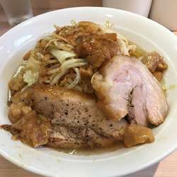 ラーメン（野菜、アブラ、カラメ）