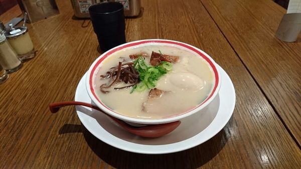 「ぼんしゃん+味たまご　＠１０８０円」@九州じゃんがら 西武池袋店の写真