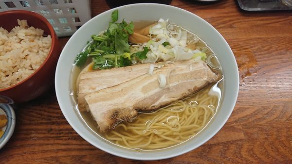 「和風焼豚麺 870円 + 茶飯（沢庵付） 160円」@麺屋ひょっとこの写真
