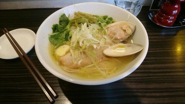 「蛤潮そば900円(麺増し無料)」@志奈そば 田なかの写真