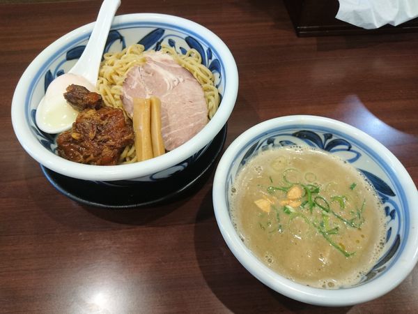 「つけ麺（トロコリ肉のせ）大盛り」@らーめんつけ麺 吉田商店 本店の写真