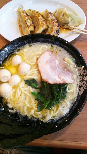 「MAXラーメン醤油（うずら）トッピング」@町田商店 所沢店の写真