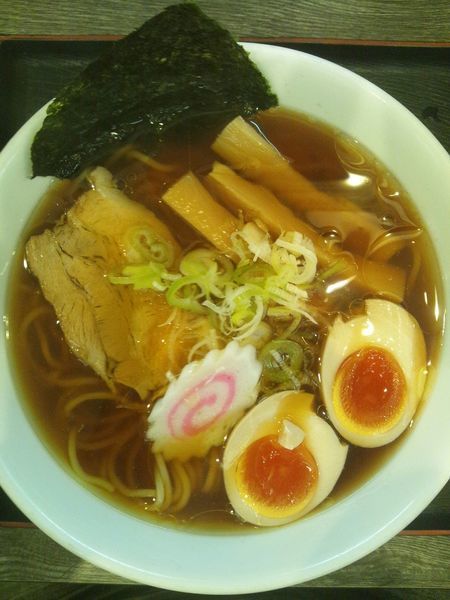 「中華そば（味玉付き）」@つけ麺丸和 名駅西店の写真