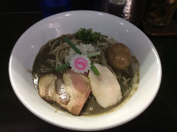 「味玉濃密な煮干しそば+和え玉」@中華そば いづるの写真