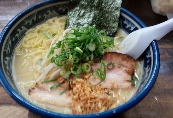 「塩らーめん」@らあめん 葫の写真