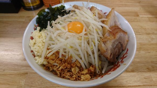 「味噌汁なし(ニンニク増し)+チャーシュー2枚」@ラーメン 登良治郎の写真