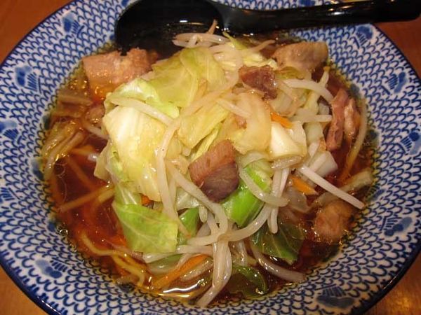 「とんさいらーめん醤油　740円」@麺処直久 新橋店の写真