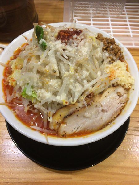 「ジャンク盛りレッド」@麺屋 春馬の写真