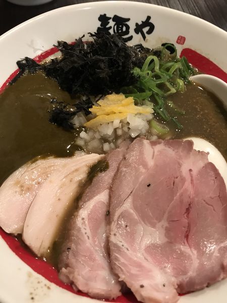 「限定 特製烏賊ゴロと鮑の肝そば」@麺や でこの写真