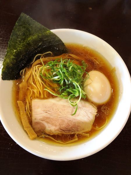 「上州地鶏の鶏そば(醤油.味玉)」@らーめんダイニング 庵の写真