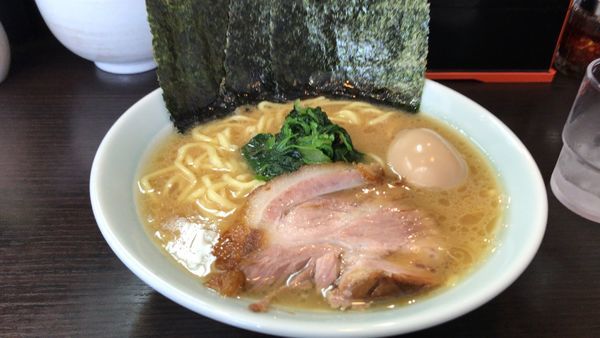 「ラーメン 並 650円」@ラーメン 吉田屋の写真
