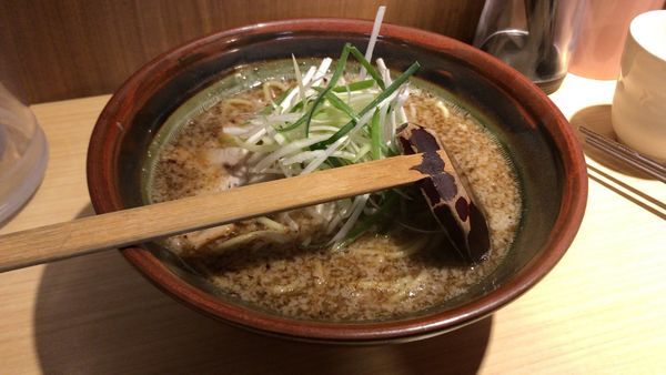 「醤油ラーメン 700円」@むてっぽうの写真