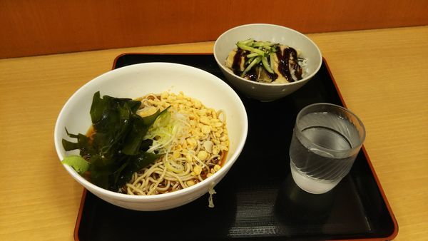 「冷 穴子丼セット」@梅もと 新宿西口店の写真