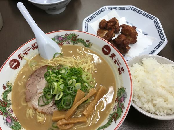 「唐揚げ定食 大盛 麺硬め」@天下一品 錦糸町店の写真