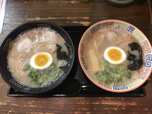 「食べくらべセット 900円」@大砲ラーメン 本店の写真