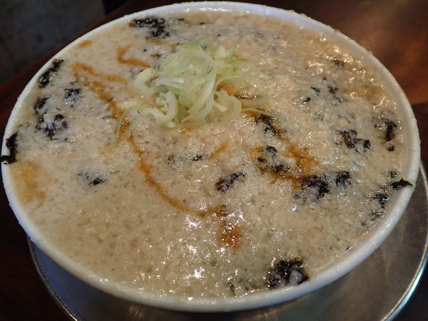 「岩のりらーめん・鬼油」@らーめん潤 亀戸店の写真