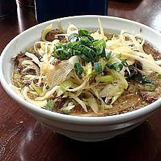 「とんこつスープ　ネギチャーシュー1000円」@鎌倉家の写真