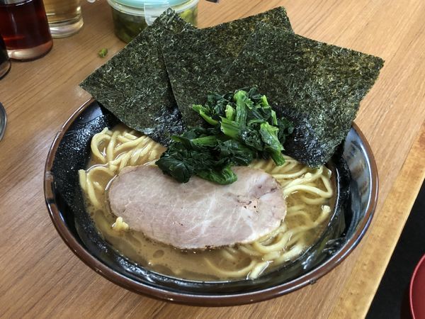 「ラーメン」@濃厚豚骨汁 横浜家系ラーメン 花木家 経堂本店の写真