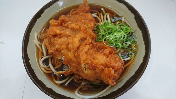 「唐揚げそば　４００円」@弥生軒 8号店の写真