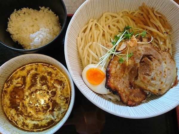 「カレーつけ麺（ハーフ＆ハーフ）￥800＋小ライス￥50」@和風らーめん 凪の写真