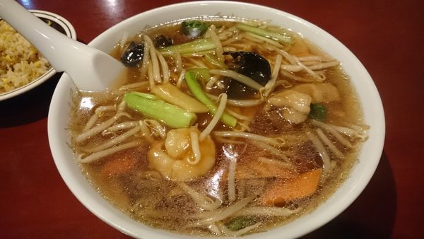 「サンマーメン＋半炒飯（700円）」@飛龍菜館 本館の写真