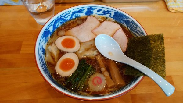 「味玉ワンタン麺」@白河手打中華そば 法隆の写真