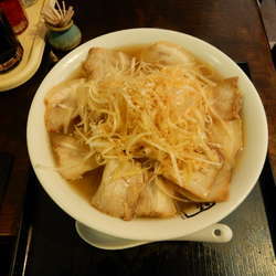 ねぎ焼豚ラーメン(大盛)