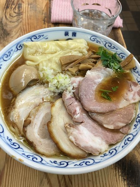 「全部入りラーメン」@二葉 上荻店の写真
