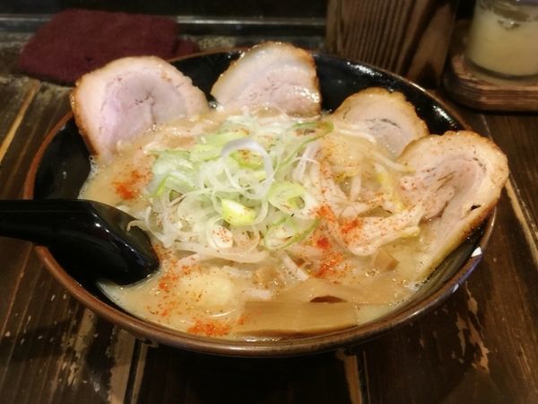 「北海道味噌チャーシュー麺」@北海道らーめん ひむろ 北千住店の写真