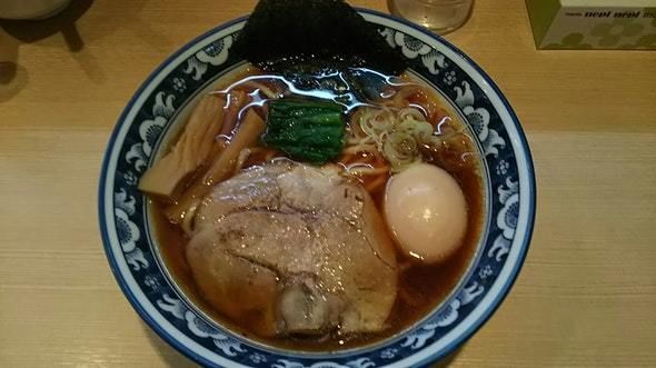 「１号ラーメン（あっさり系）750円、味玉100円」@ラーメン 雷鳥の写真