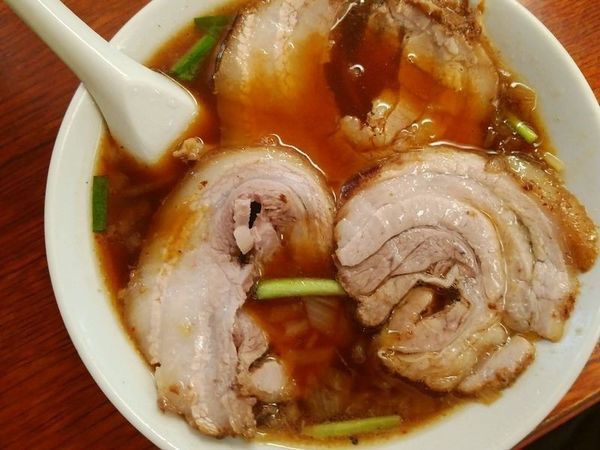 「しょうゆらんしゅうめん（チャーシュー入り）」@御食事処 やちよの写真
