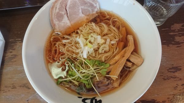 「淡麗煮干し醤油ラーメン中盛」@ラーメン専門店ゆうひ屋の写真