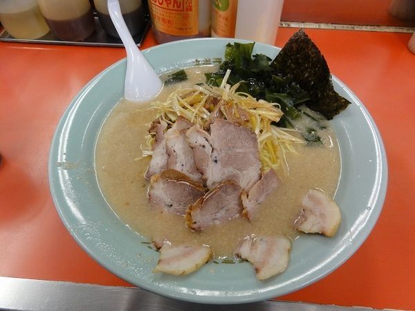「中盛ネギチャーシュー麺 1,000円　麺硬め」@ラーメンショップ 流山店の写真