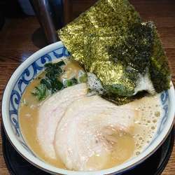 【限定】鶏豚濃厚ラーメンしょうゆ