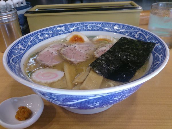 「特製中華そば」@中華そば 青葉 中野本店の写真