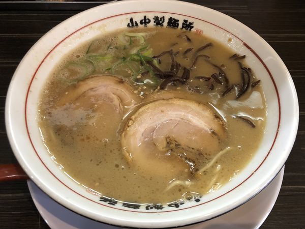 「豚骨らーめん」@山中製麺所 本町店の写真