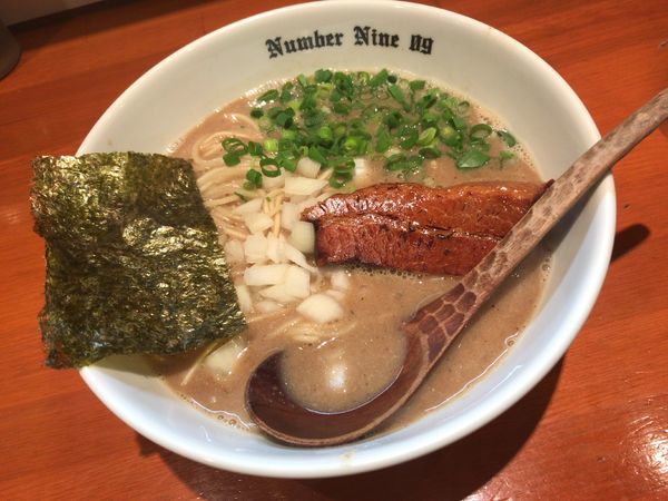 「濃厚らーめん」@麺Dining Number Nine 09の写真