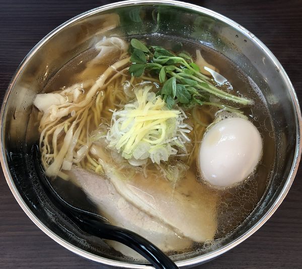 「生姜醤油そば＋味玉（￥750＋￥80）」@RAMEN ブリキの木こりの写真