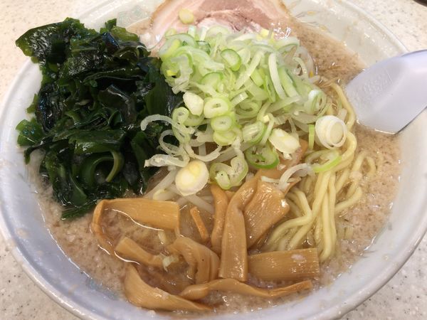 「醤油わかめらーめん(大盛)」@こってりらーめん なりたけ 津田沼店の写真