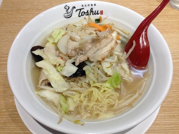 「野菜たっぷり塩タンメン」@れんげ食堂 Toshu 本八幡店の写真