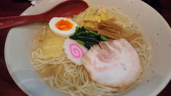 「塩エビワンタン麺」@光月軒の写真